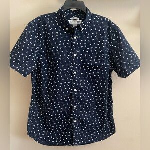 Old Navy Slim Fit Short Sleeve Button Down Shirt